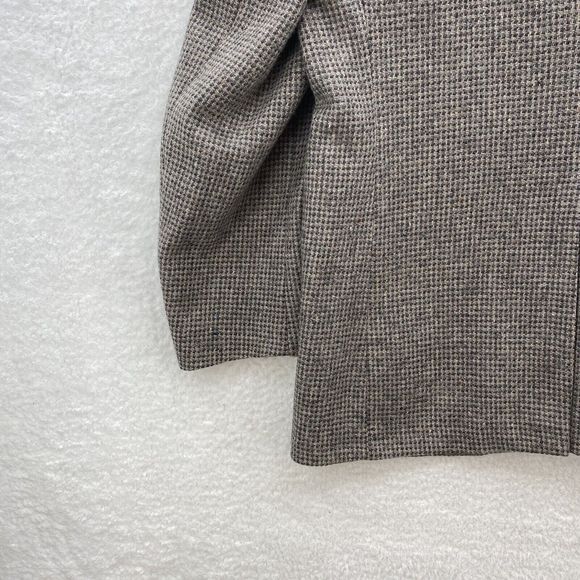 VTG Levi Strauss Tailored Classic Wool Tweed Sport Coat 2 Leather Button Men 44R - Picture 16 of 16